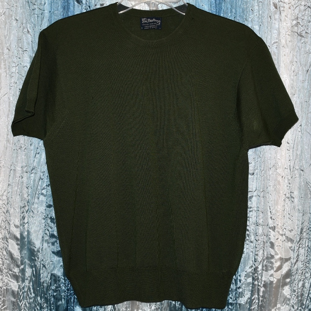 Burberry vintage soft short sleeve sweater Size 40